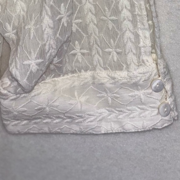 ANTHROPOLOGIE CURRENT AIR Women's White Blouse V‎ Neck Sheer Short Sleeve Medium - Picture 9 of 14